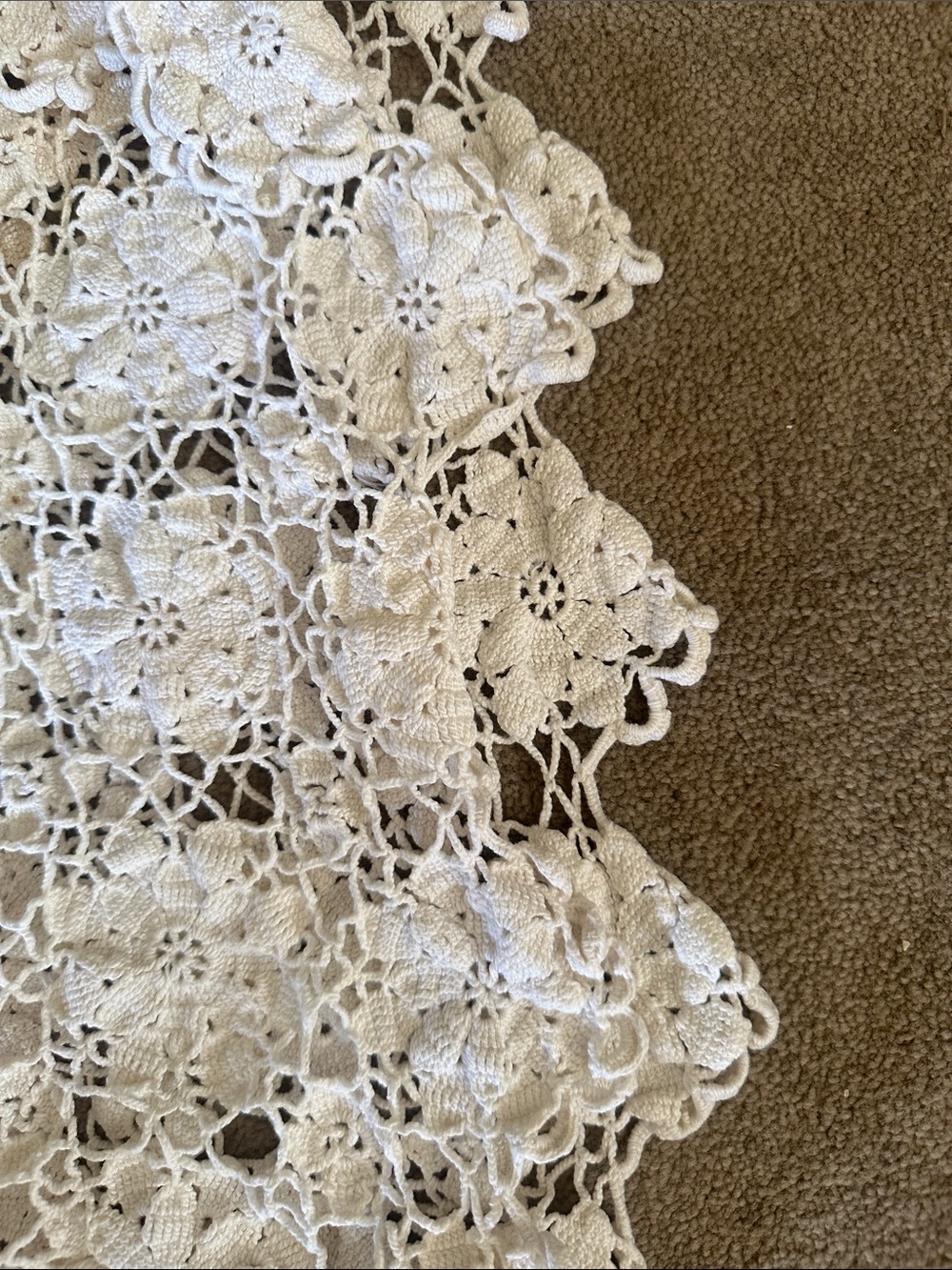 Bedspread - Picture 2 of 2